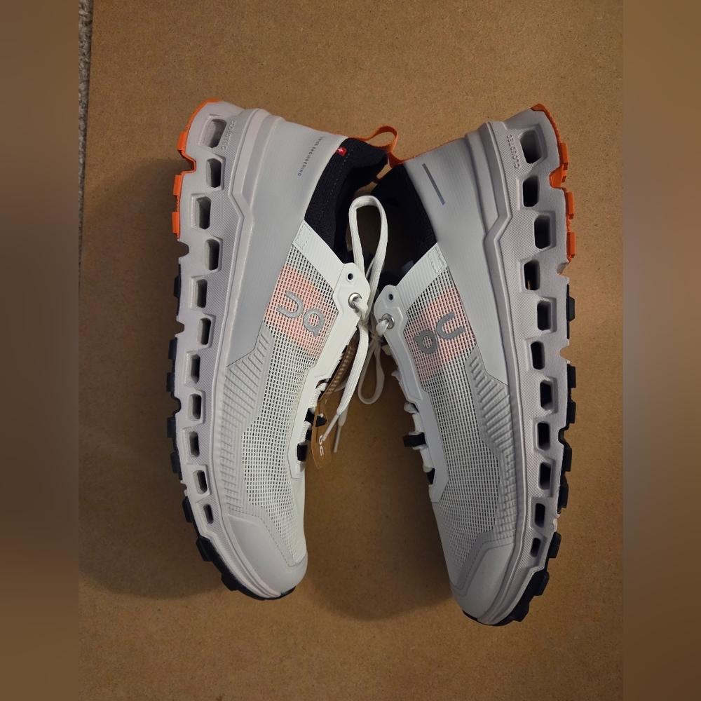 On Running Cloudultra 2 Mens Size 12